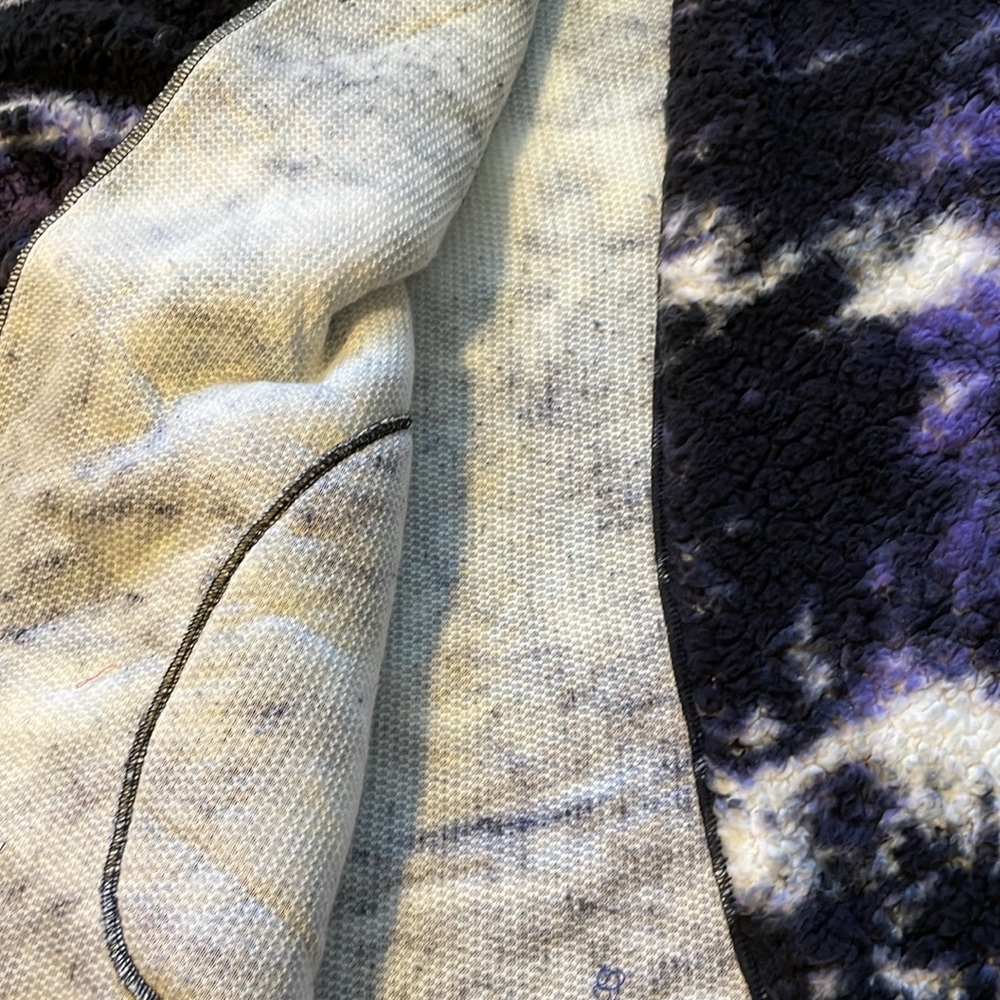 🔥SALE🔥NWT LulaRoe Teddy Bear Jacket - Picture 6 of 7